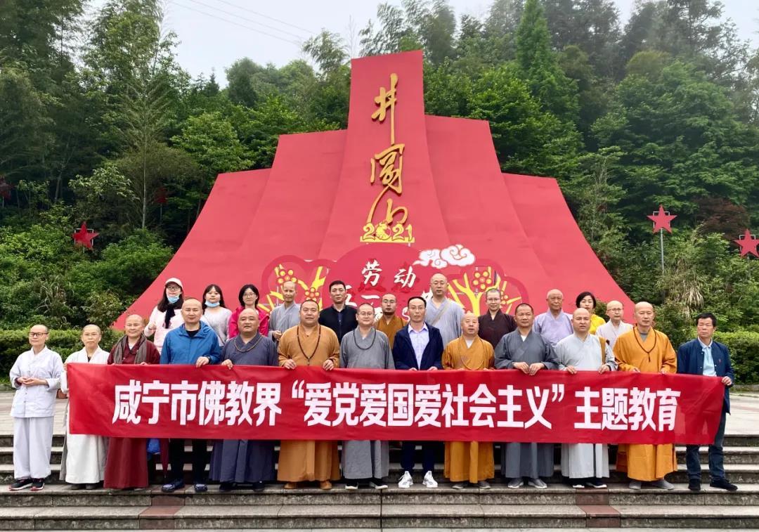 了解长痘痘了该怎么办最新动态,一站式红迪网平台分享